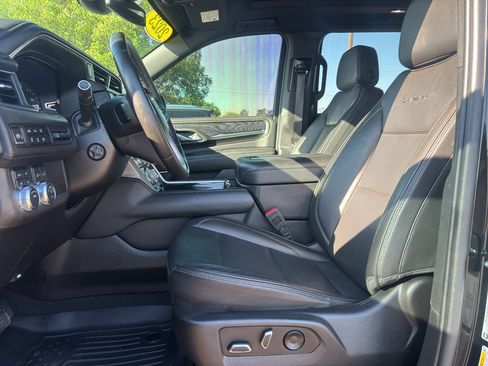 Certified 2023 GMC Yukon XL Denali AWD/4WD image 12