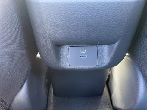 New 2025 Nissan Versa SR image 13