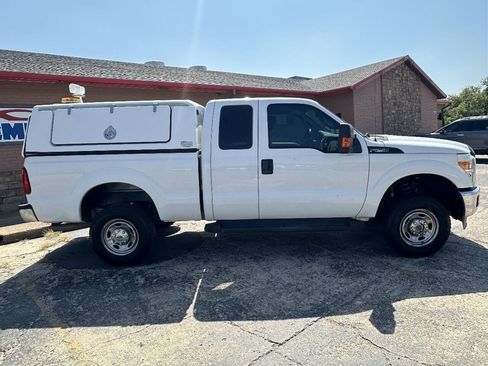 Used 2015 Ford F250 XL w/ Power Equipment Group AWD/4WD image 9