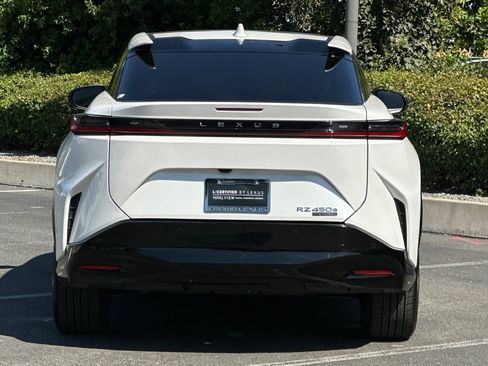 Certified 2023 Lexus RZ 450e Premium w/ Cold Area Package AWD/4WD image 10