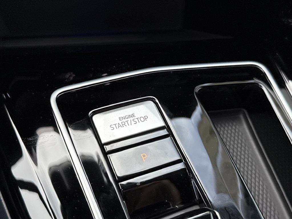 New 2026 Volkswagen GTI SE FWD image 18