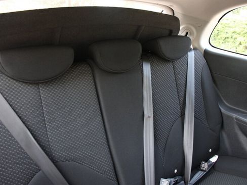 Used 2008 Hyundai Accent GS FWD image 6