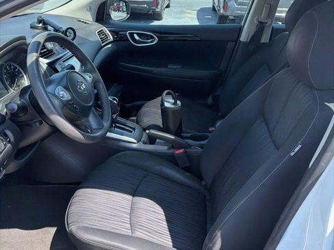 Used 2017 Nissan Sentra SV w/ Style Package FWD image 6