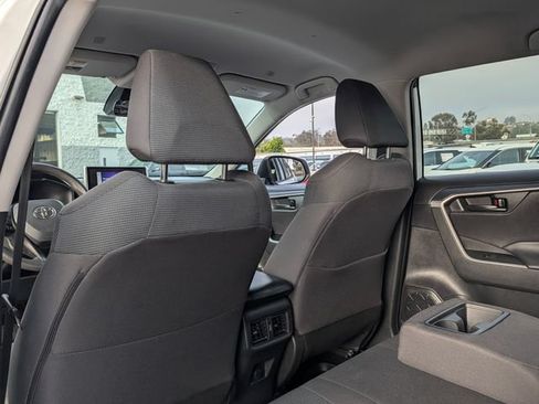 Used 2024 Toyota RAV4 LE AWD/4WD image 13
