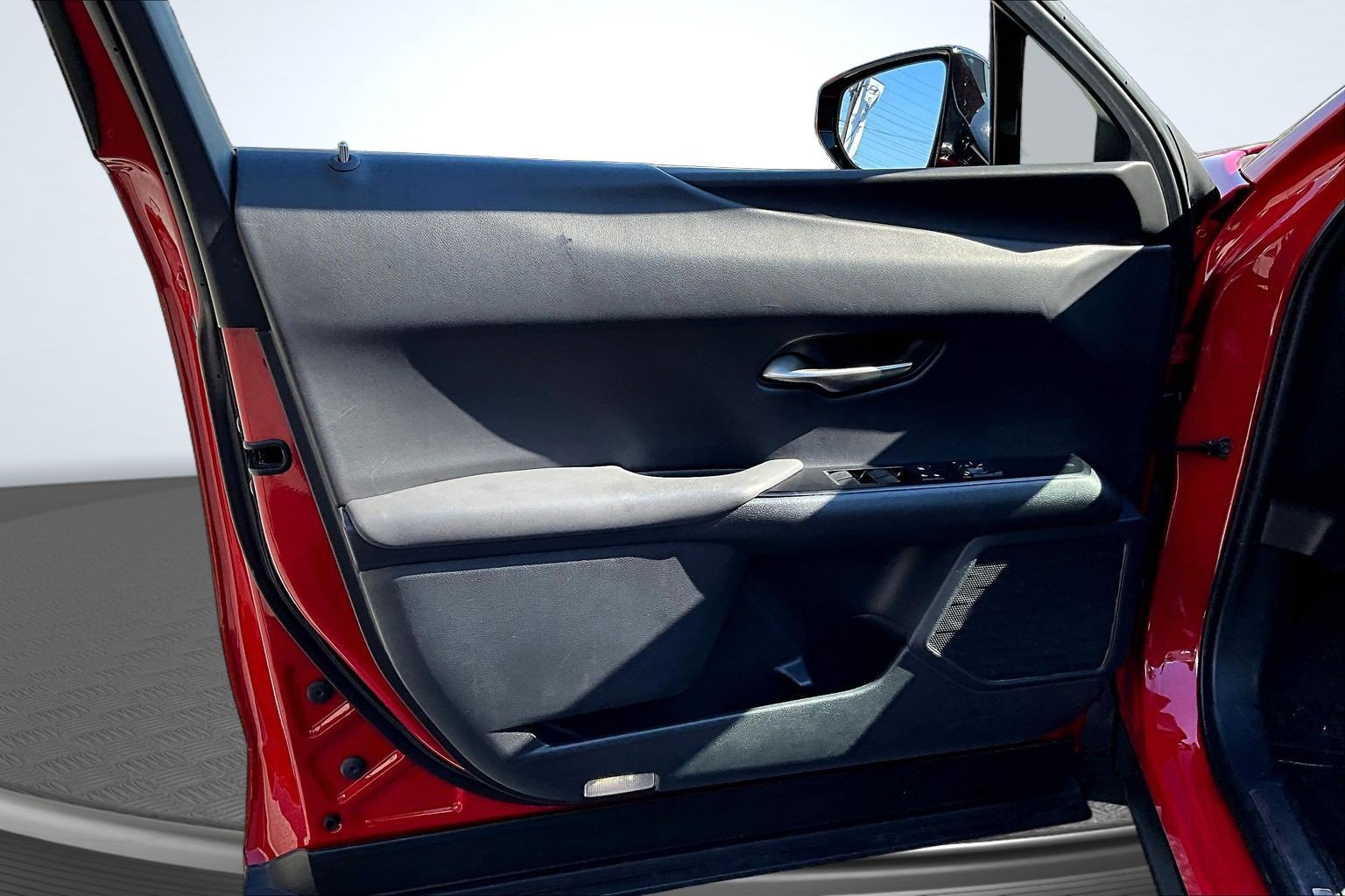 Used 2019 Lexus UX 200 F Sport FWD image 17