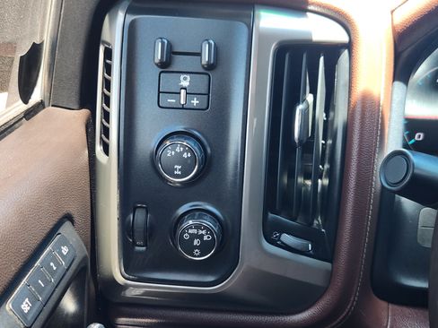 Used 2016 Chevrolet Silverado 3500 High Country w/ Duramax Plus Package AWD/4WD image 17