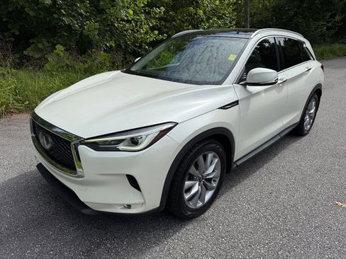 Used 2020 INFINITI QX50 Luxe w/ Navigation Package AWD/4WD image 2