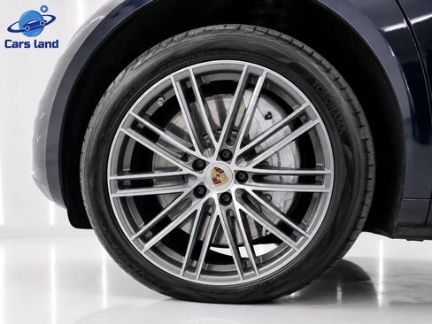 Used 2021 Porsche Cayenne Turbo AWD/4WD image 5