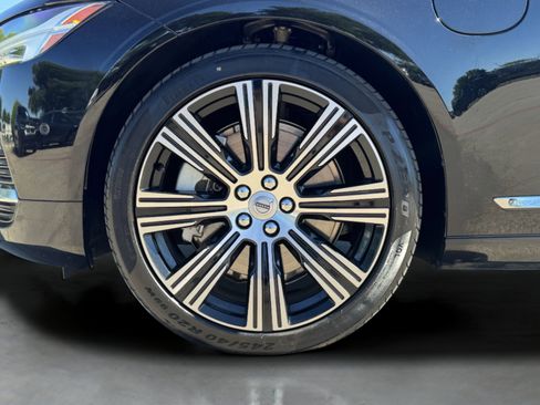 Used 2024 Volvo S90 T8 Ultimate w/ Lounge Package image 5