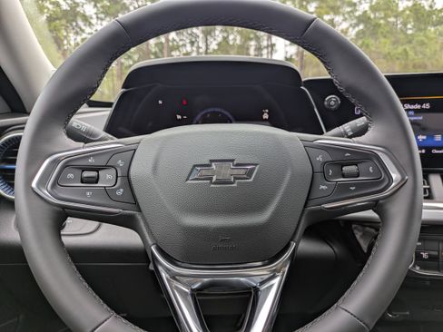 New 2026 Chevrolet Trax LT image 19