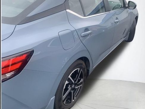 Used 2025 Nissan Sentra SV w/ All-Weather Package FWD image 8