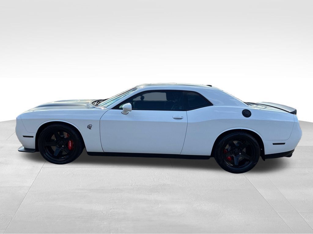 Used 2022 Dodge Challenger SRT Hellcat w/ Plus Package RWD image 2