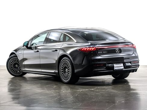 Used 2022 Mercedes-Benz EQS 450+ Sedan image 11
