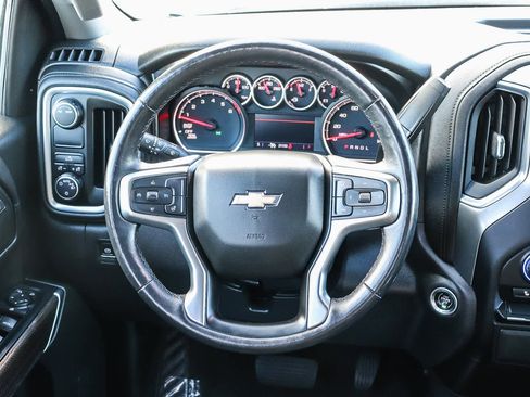 Used 2021 Chevrolet Silverado 1500 LT image 14