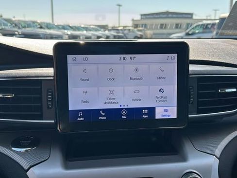 Certified 2022 Ford Explorer XLT w/ Equipment Group 202A image 21