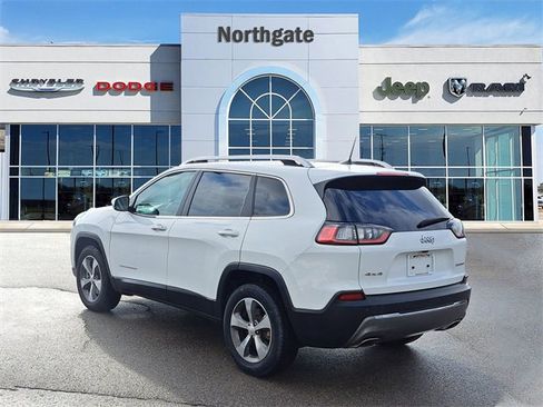 Used 2020 Jeep Cherokee Limited image 3
