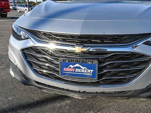 Used 2020 Chevrolet Malibu LT FWD image 5