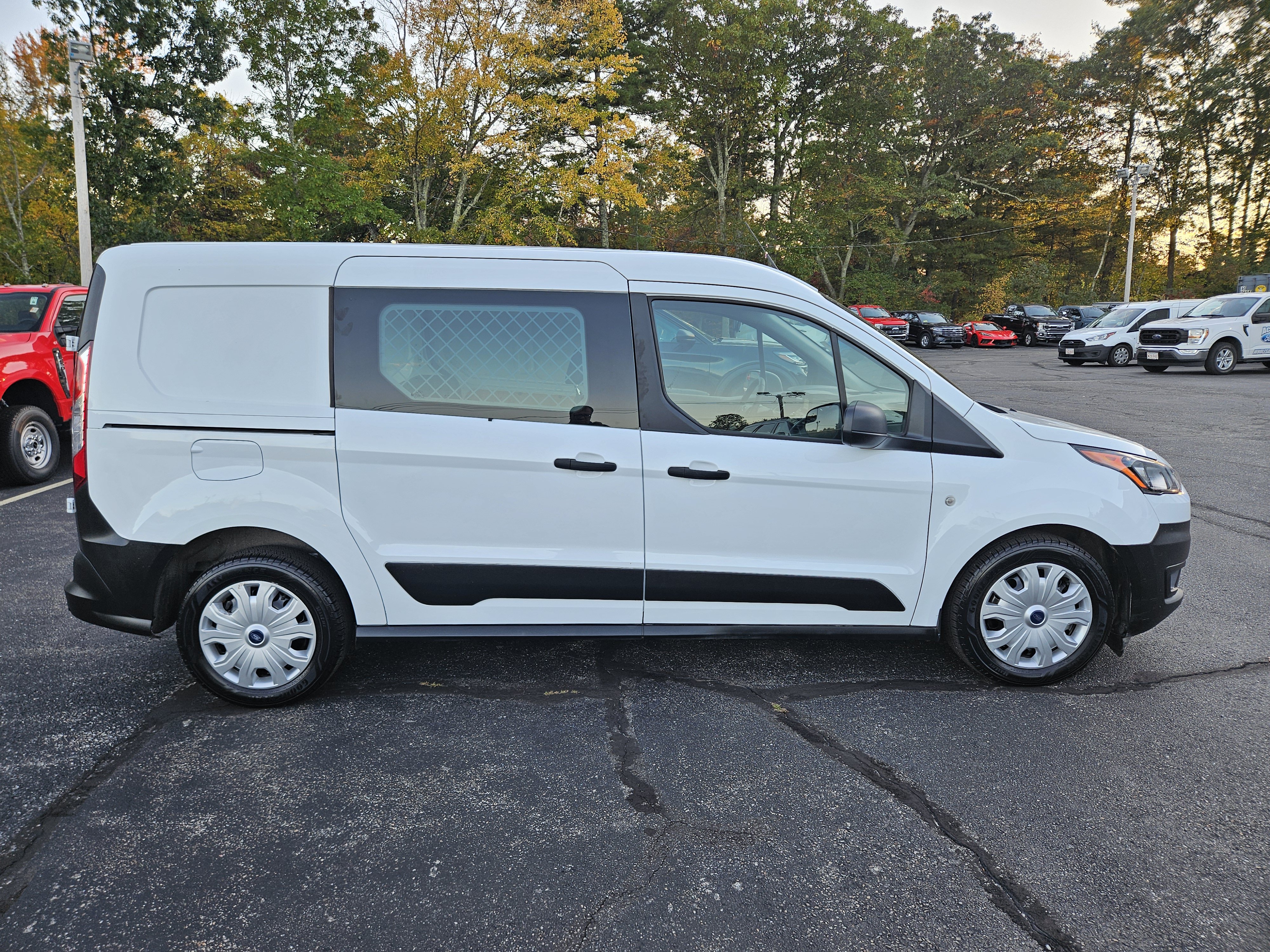 Used 2023 Ford Transit Connect XL w/ Trailer Tow Package FWD image 4