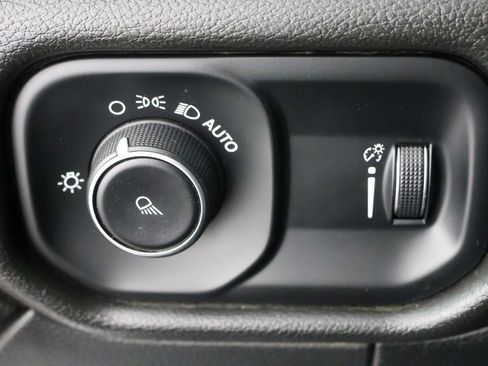 Used 2021 RAM 2500 Big Horn AWD/4WD image 19