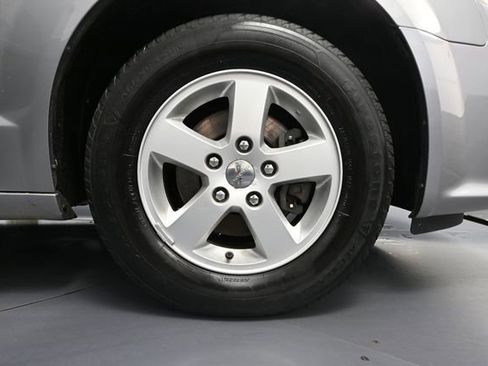 Used 2013 Dodge Grand Caravan SXT FWD image 15