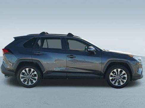 Used 2019 Toyota RAV4 XLE Premium w/ Advanced Technology Package image 10