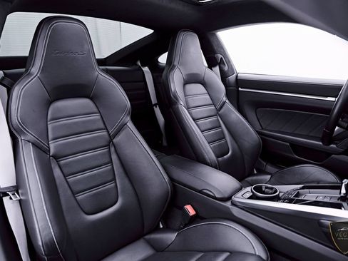 Used 2022 Porsche 911 Turbo S AWD/4WD image 48