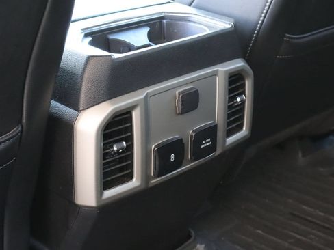 Used 2019 Ford F150 Lariat AWD/4WD image 18