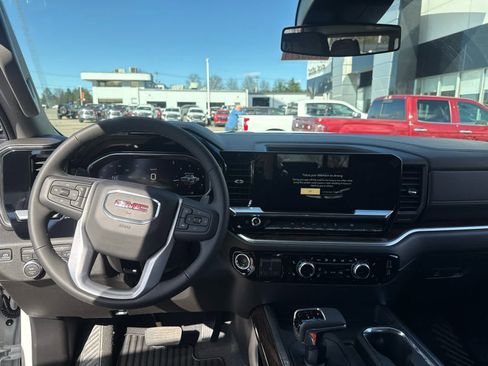 New 2026 GMC Sierra 1500 Elevation AWD/4WD image 15
