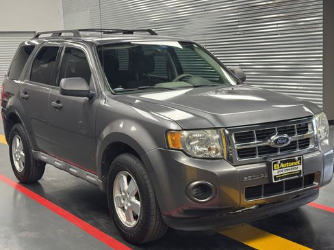 Used 2012 Ford Escape XLS image 7