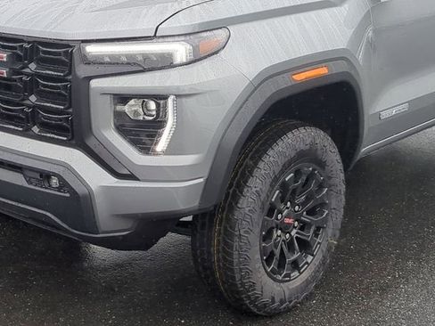 New 2026 GMC Canyon Elevation w/ Convenience Package image 14