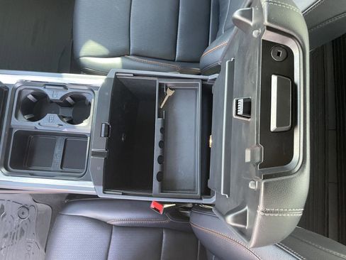 Used 2025 Ford F350 Lariat w/ Lariat Ultimate Package image 21