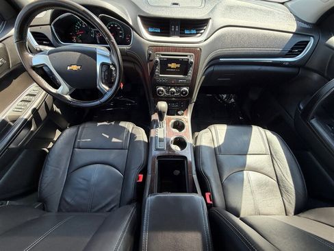 Used 2017 Chevrolet Traverse LT AWD/4WD image 11