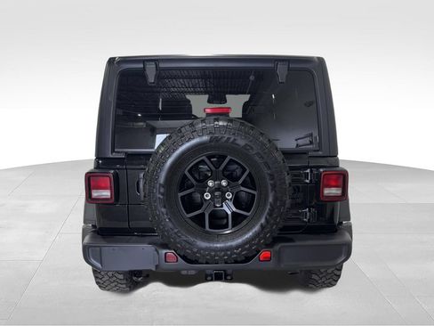 Used 2025 Jeep Wrangler Unlimited Sport AWD/4WD image 23