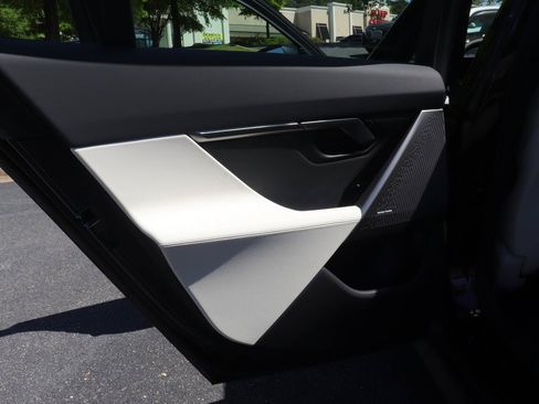 New 2026 BMW 530i w/ Premium Package RWD image 10