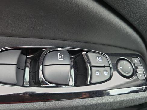 New 2025 Nissan Altima 2.5 SR image 26