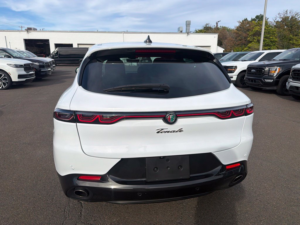 Used 2024 Alfa Romeo Tonale Ti AWD/4WD image 5
