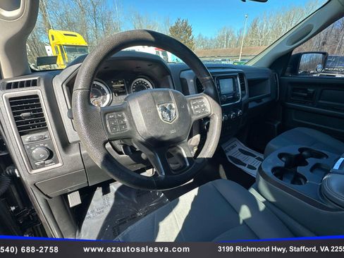 Used 2017 RAM 1500 Express image 17