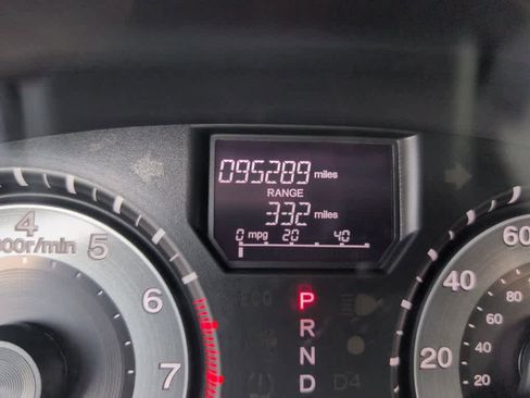 Used 2016 Honda Odyssey LX image 9