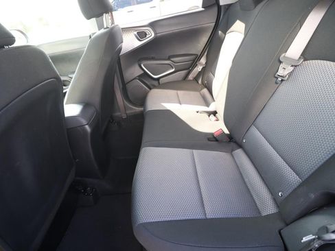 Used 2025 Kia Soul LX w/ LX Technology Package image 9