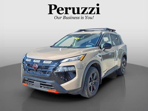 Used 2025 Nissan Rogue SV image 8