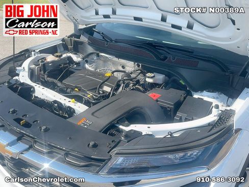 Used 2024 Chevrolet Trax LS w/ LS Convenience Package FWD image 12