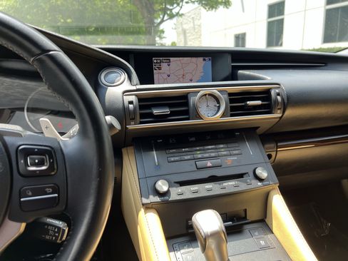 Used 2015 Lexus RC 350 w/ Navigation System Package RWD image 31
