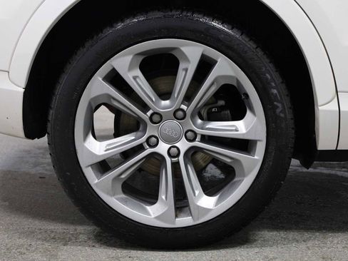 Used 2018 Audi Q3 2.0T Premium Plus w/ Premium Plus Package image 36