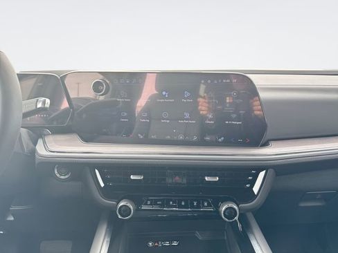 New 2026 Chevrolet Suburban LT w/ Comfort Package image 16