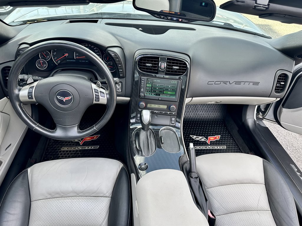Used 2011 Chevrolet Corvette Grand Sport w/ Preferred Equipment Group RWD image 5