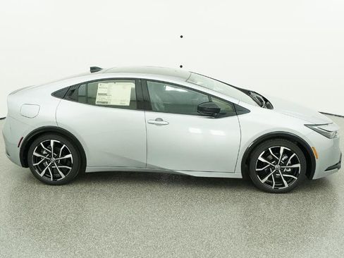 New 2026 Toyota Prius Plug-In Hybrid FWD image 49