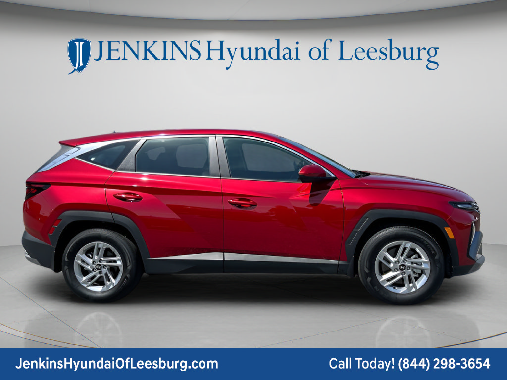 New 2026 Hyundai Tucson SE FWD image 2