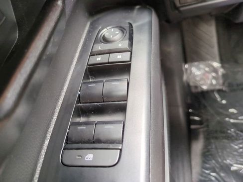 Certified 2025 Toyota Tacoma SR5 RWD image 21