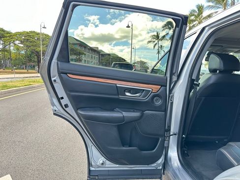 Used 2017 Honda CR-V Touring image 15