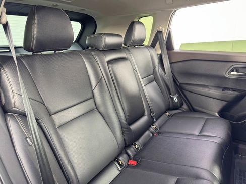 Used 2023 Nissan Rogue SV image 31